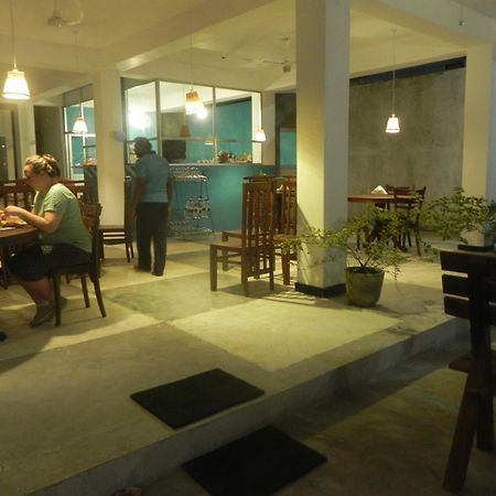 Rainbowswell Beach Resort Unawatuna Bagian luar foto
