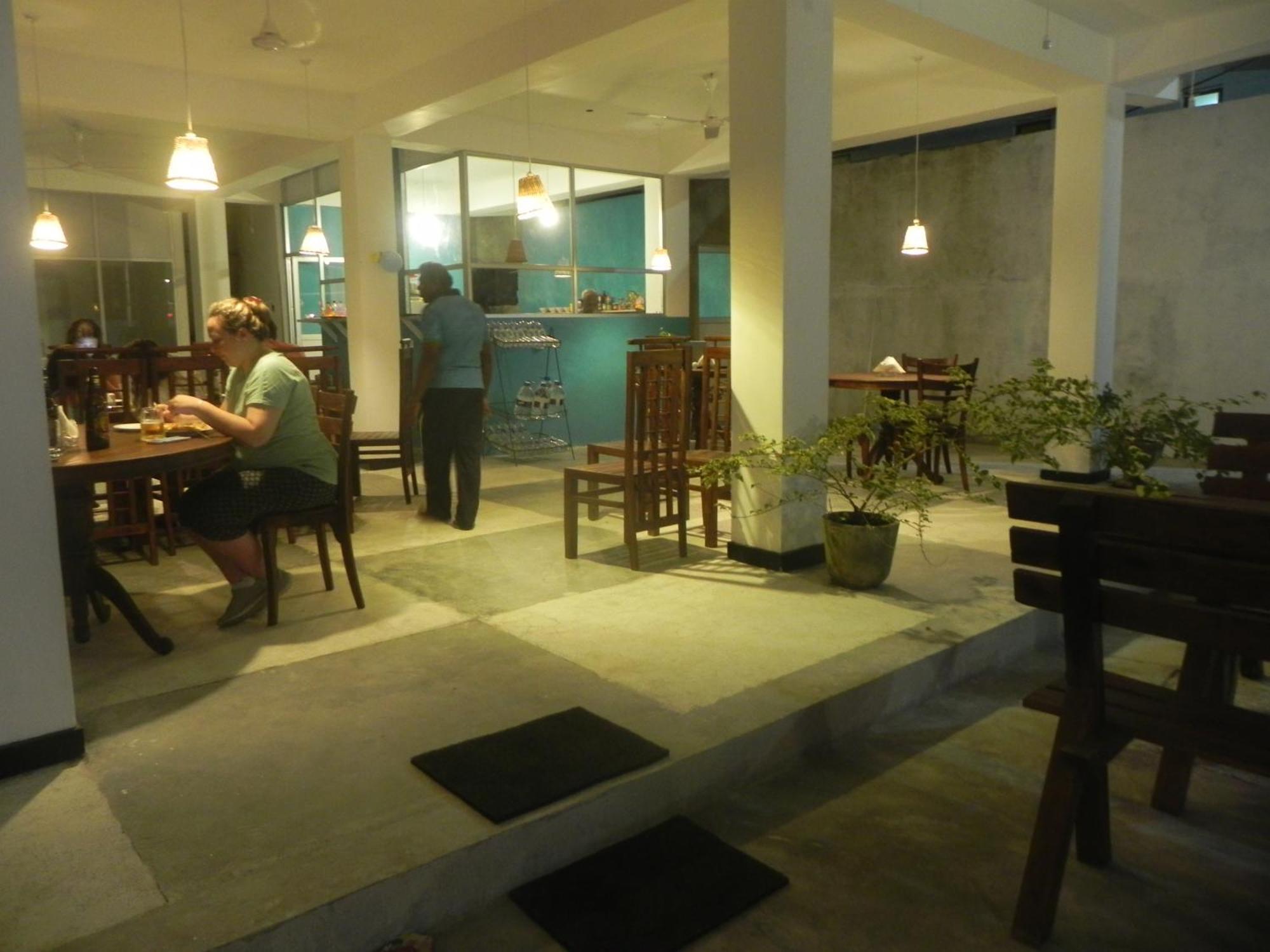 Rainbowswell Beach Resort Unawatuna Bagian luar foto